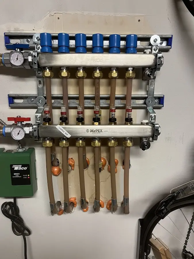 Plumber performing Gas Leak Detection at a residential property in West Peoria